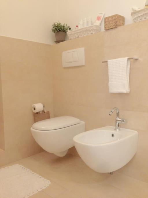 New Cosy Apartment Near To Petruzzelli Theatre Бари Екстериор снимка