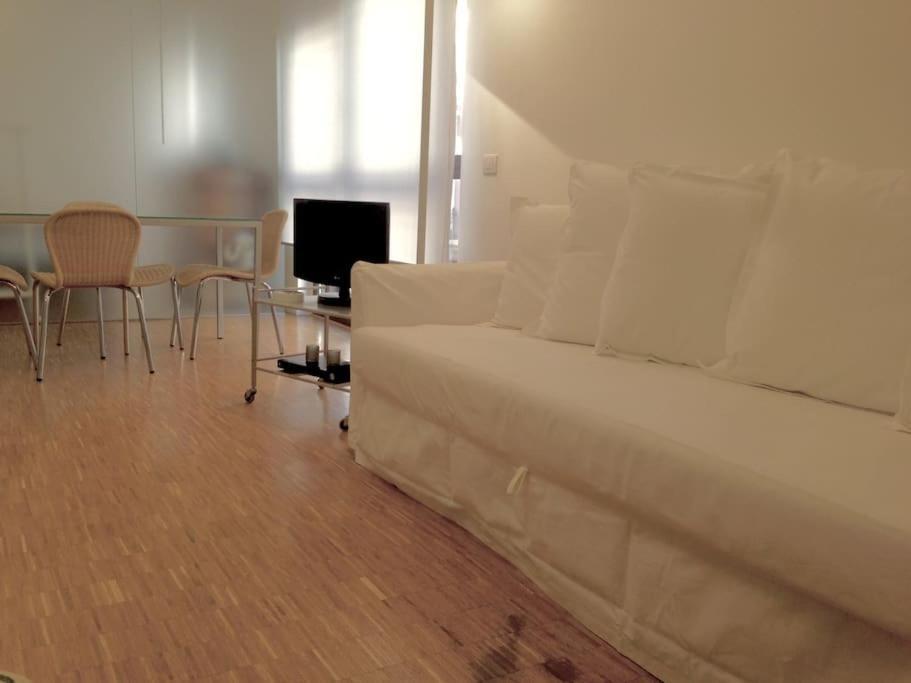 New Cosy Apartment Near To Petruzzelli Theatre Бари Екстериор снимка